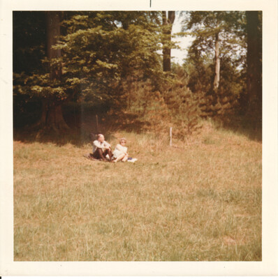 Bouwe en Geertje, misschien op landgoed De Horsten genomen?
