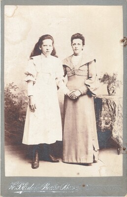 Scan-150505-0029
? en Klaaske v/d Laan
