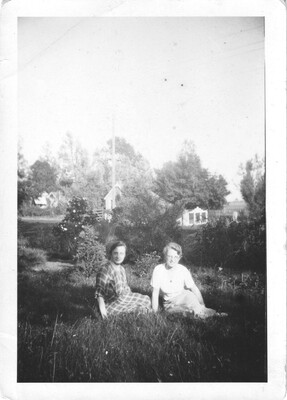 scan0105
Geertje Veldstra met ?
